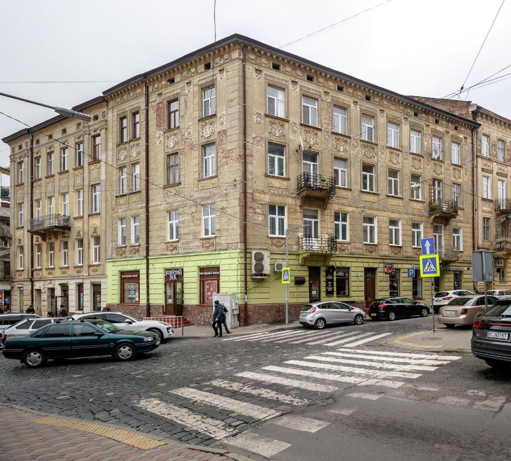 Golden Violin ! Apartments Lviv S Esterno foto